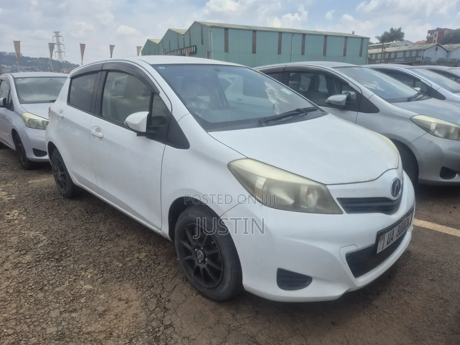 Toyota Vitz 2011 White