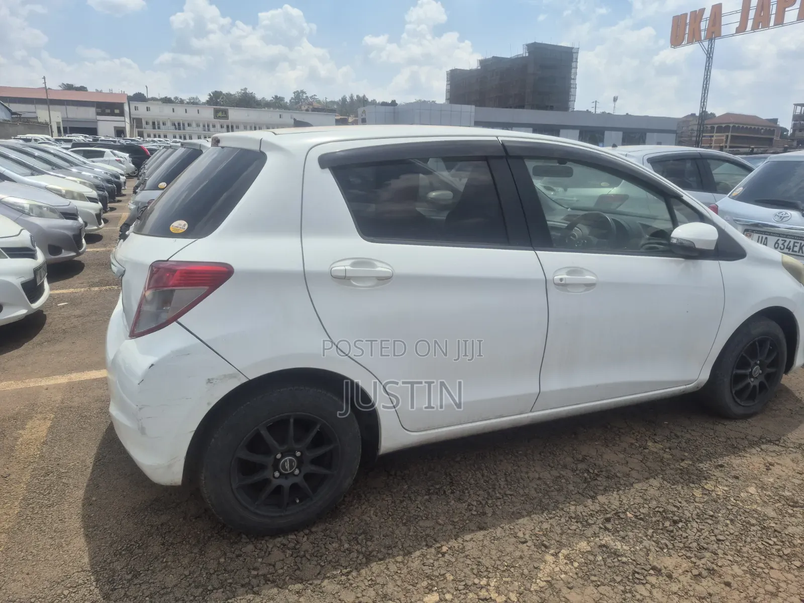 Toyota Vitz 2011 White