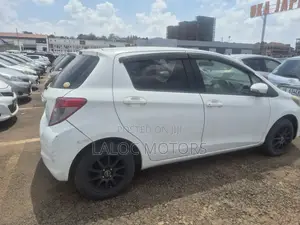 Toyota Vitz 2011 White