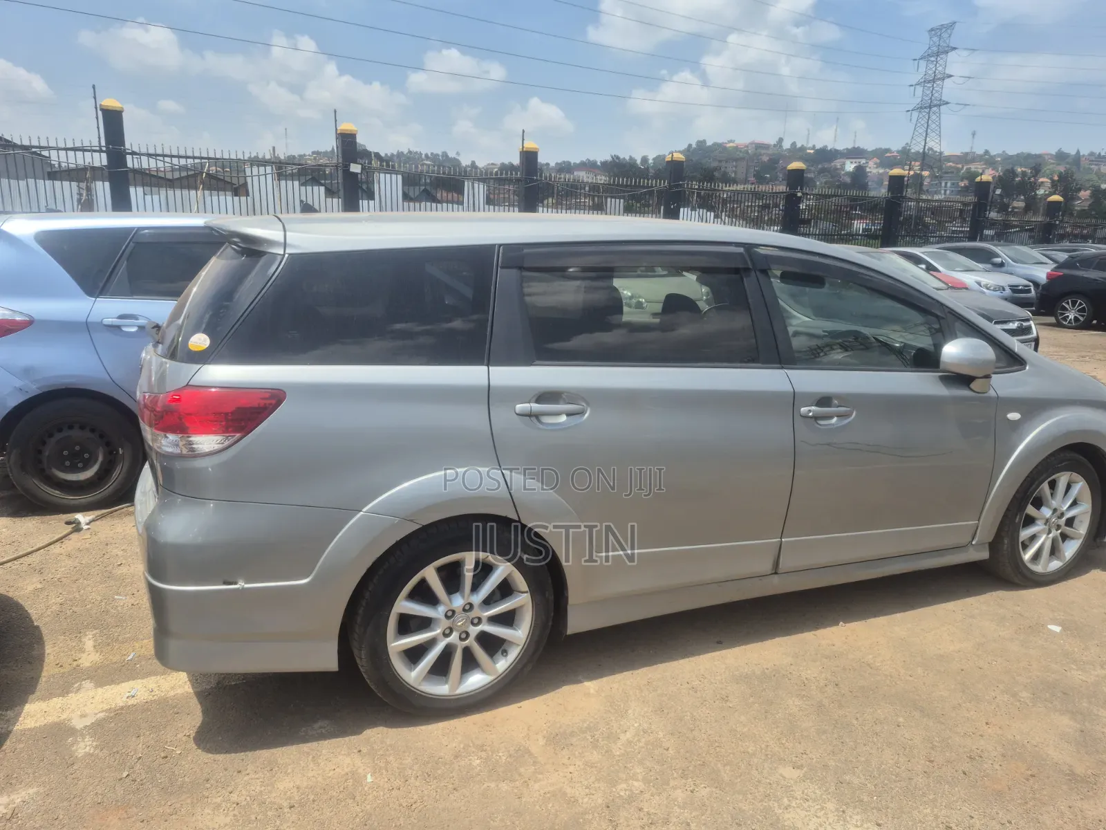 Toyota Wish 2011 Silver