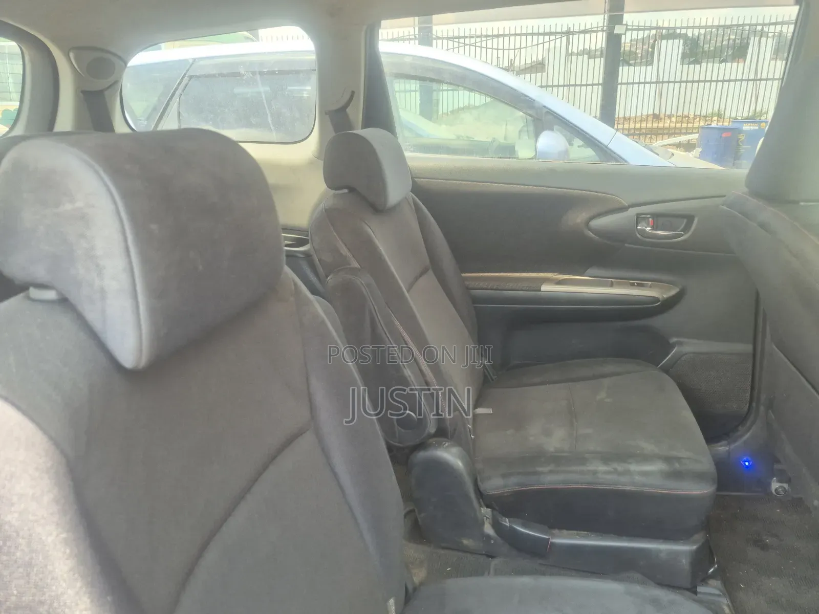 Toyota Wish 2011 Silver
