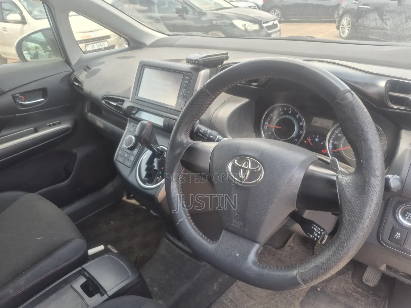 Toyota Wish 2011 Silver