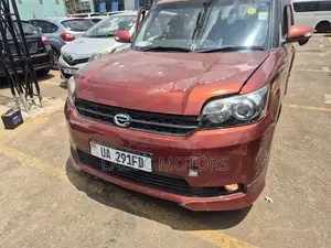 Toyota Rumion 1.5 FWD 2023 Red