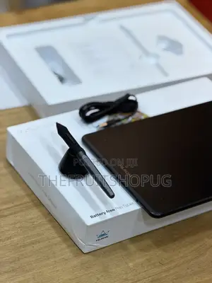 Huion Inspiroy H950P Graphics Drawing Tablet