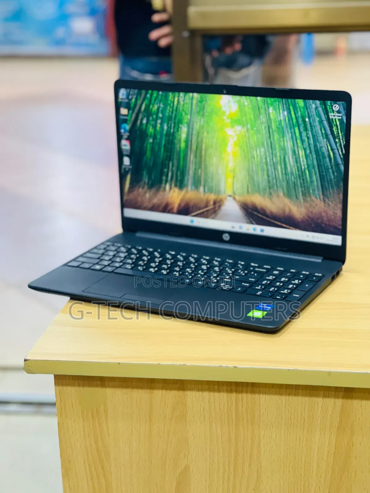 New Laptop HP 15S 8GB Intel Core i7 SSD 256GB
