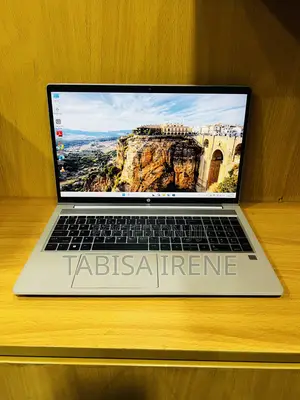 New Laptop HP ProBook 450 G9 8GB Intel Core i5 SSD 256GB