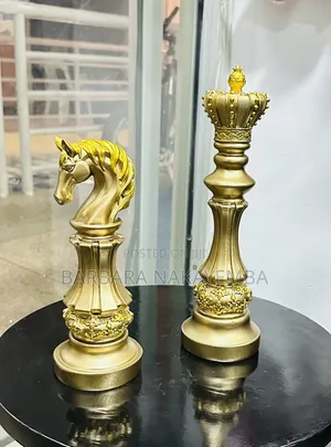 2 Piece Ceramic Chess Decor Figurines