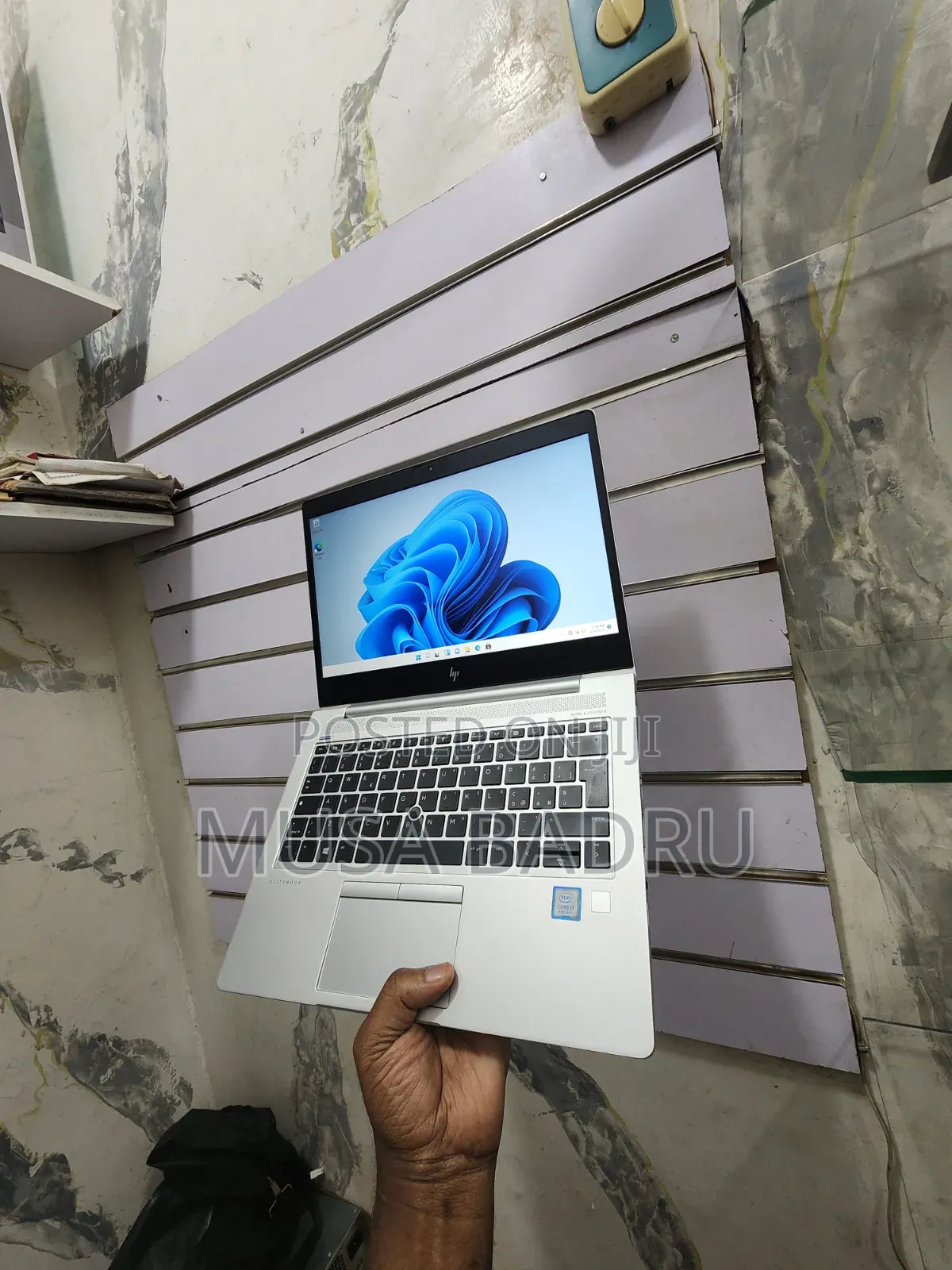 New Laptop HP EliteBook 830 G6 8GB Intel Core i5 SSD 256GB