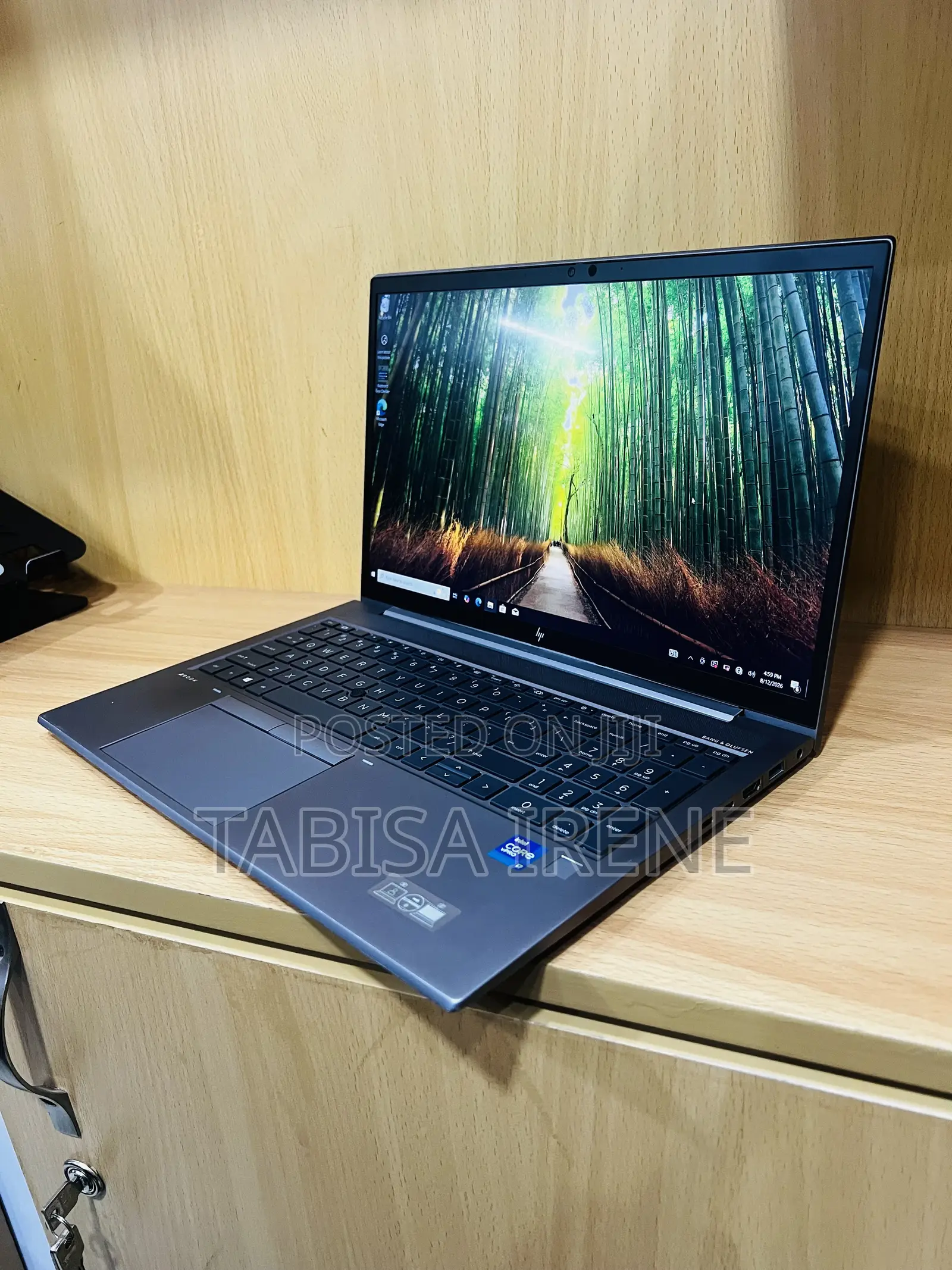 New Laptop HP ZBook Firefly 15 G7 16GB Intel Core i7 SSD 512GB