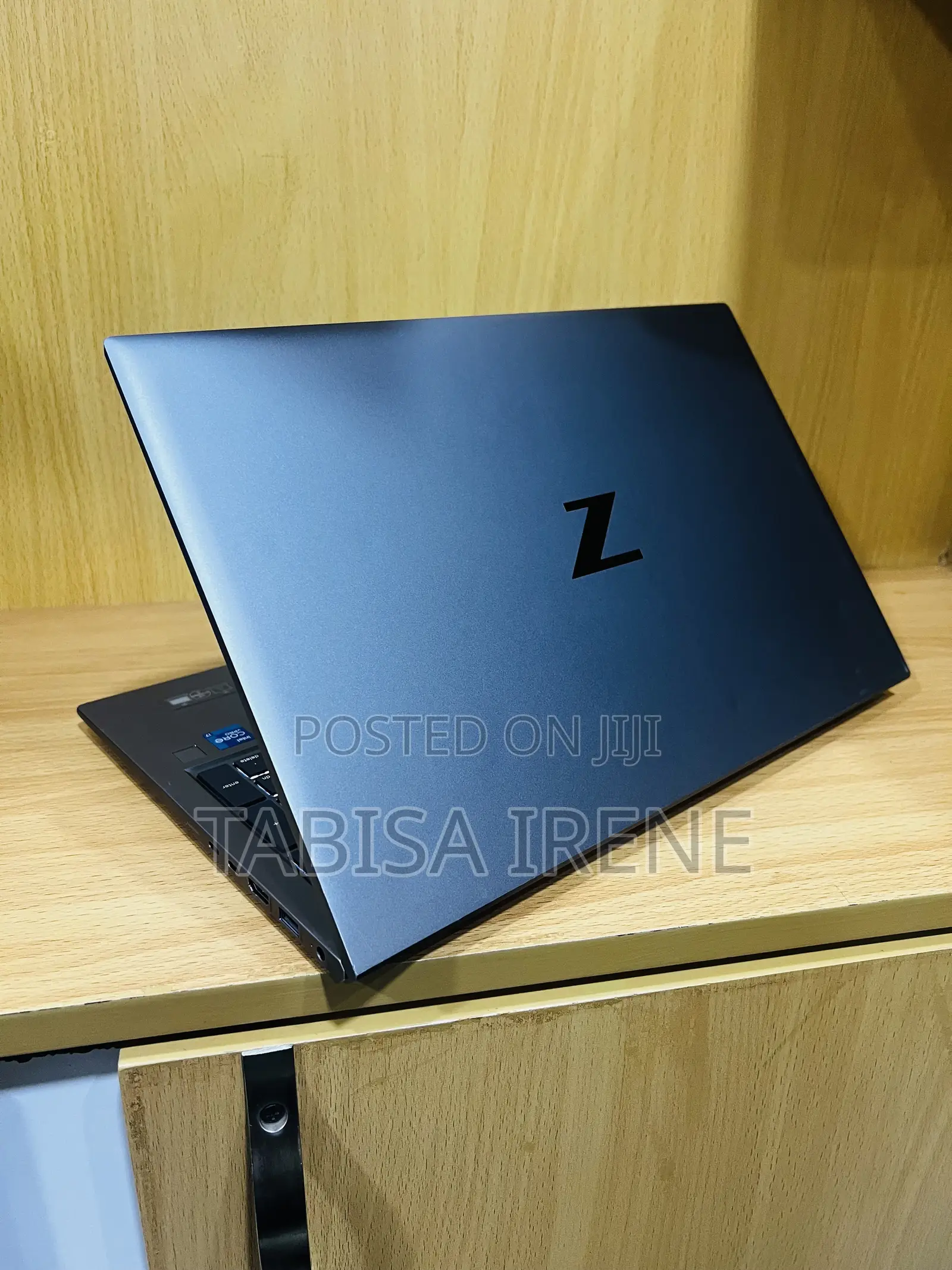 New Laptop HP ZBook Firefly 15 G7 16GB Intel Core i7 SSD 512GB