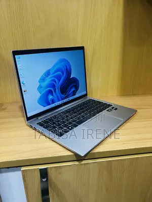 New Laptop HP EliteBook 830 G9 16GB Intel Core i7 SSD 256GB