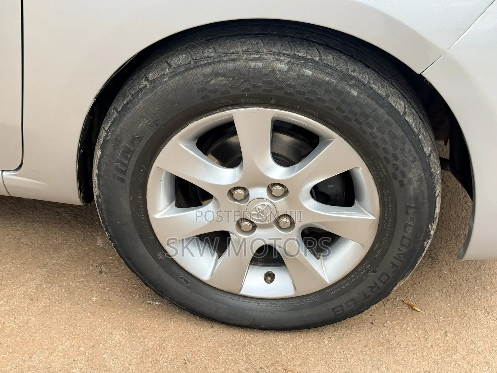 Toyota Passo Sette 2009 Silver