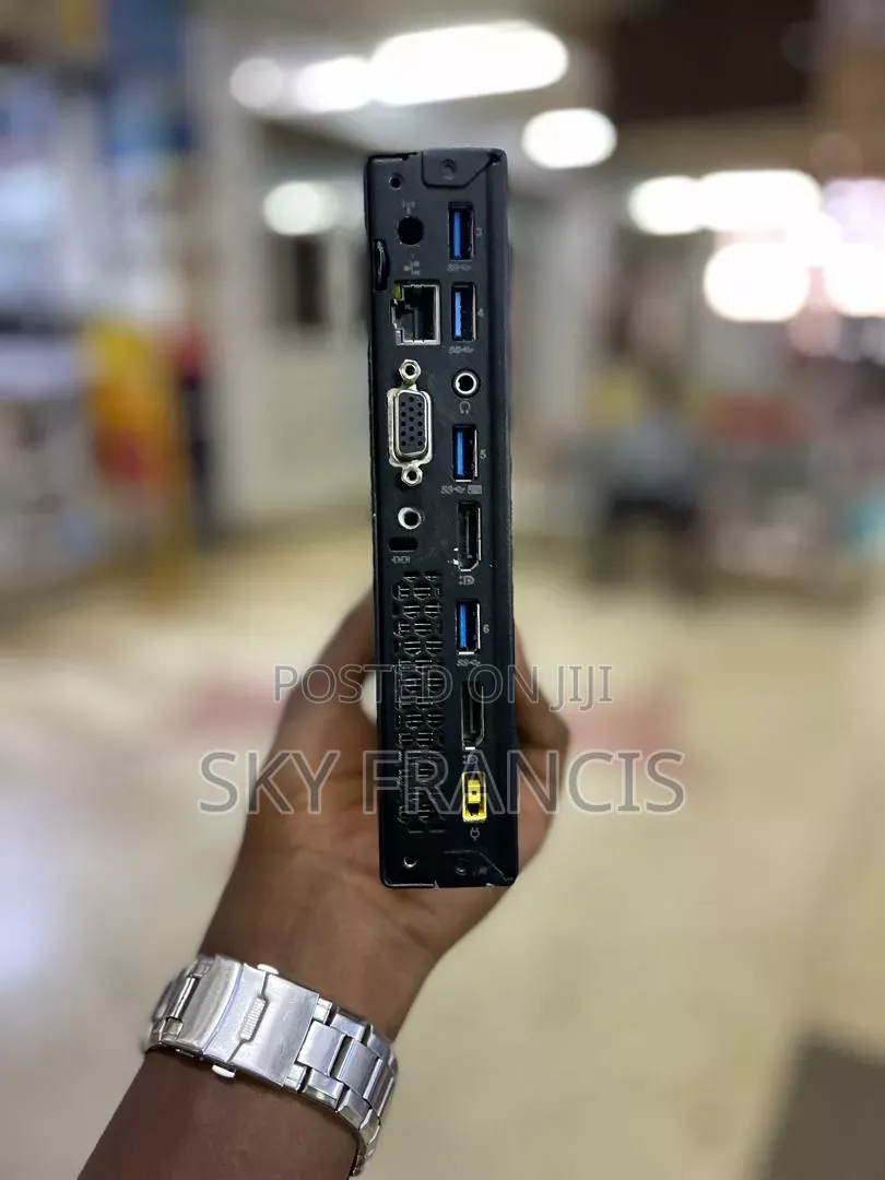 Desktop Computer Lenovo 4GB Intel Core i5 HDD 500GB