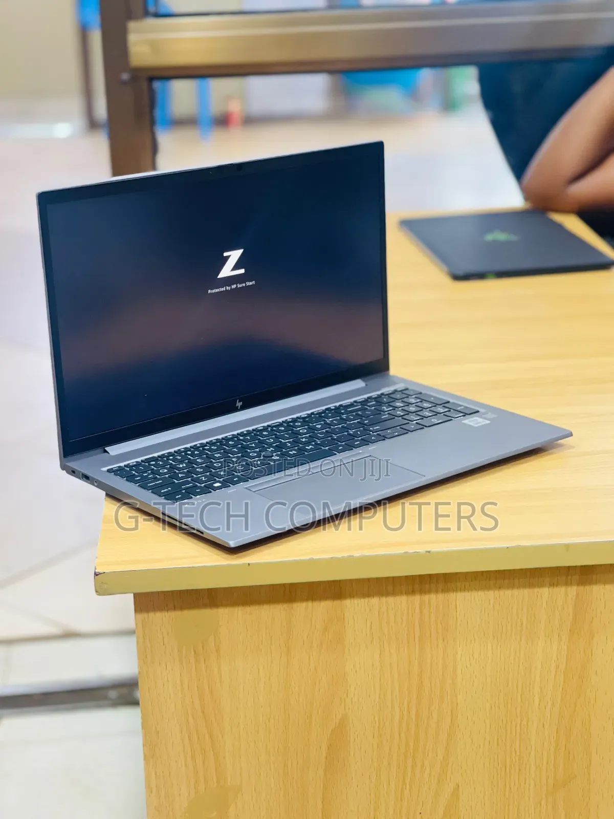 New Laptop HP ZBook Firefly 15 G7 16GB Intel Core i7 SSD 256GB