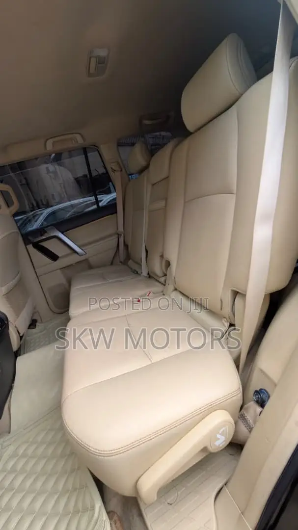 Toyota Land Cruiser Prado 2015 Black