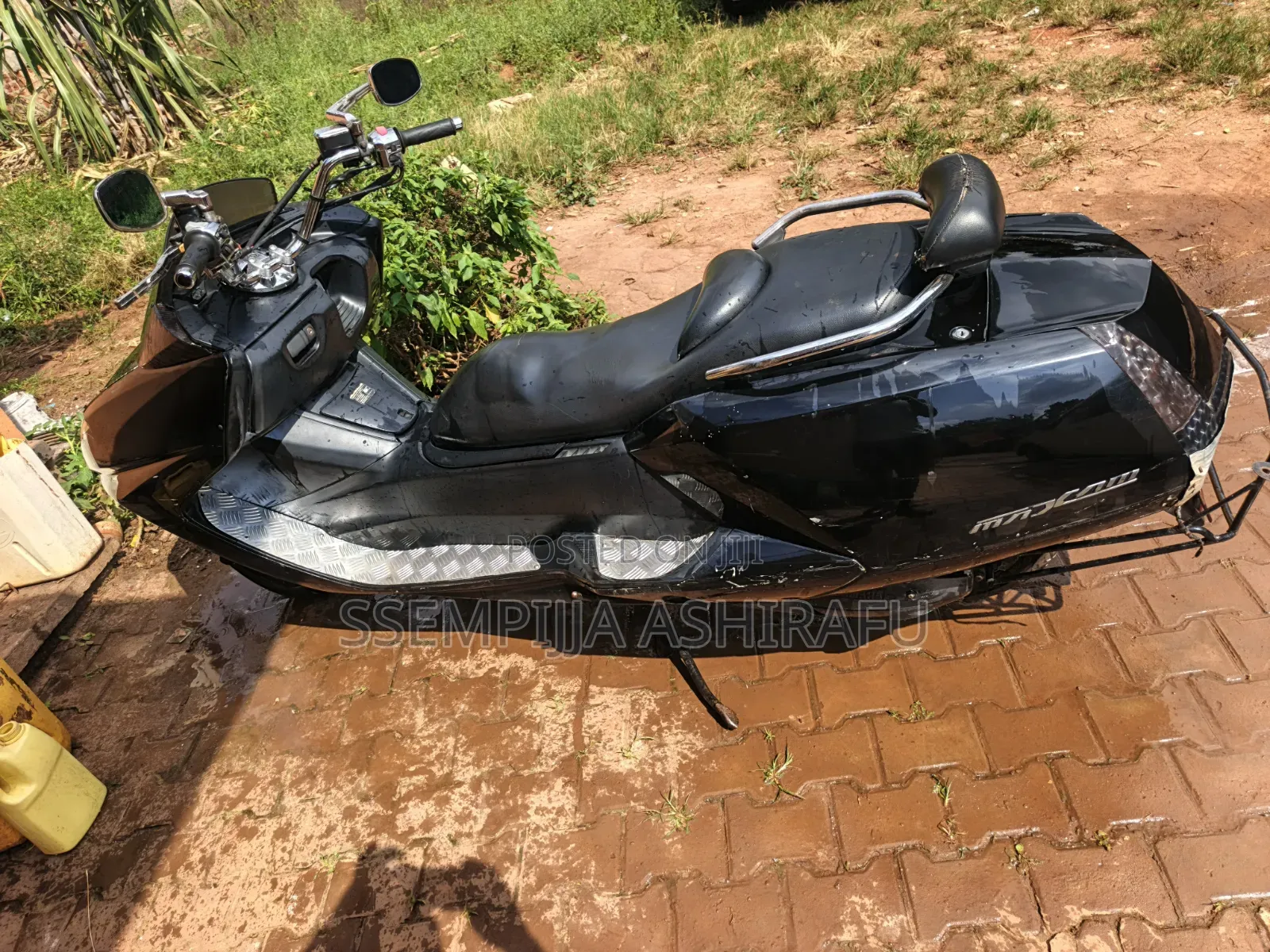 Yamaha 2013 Black
