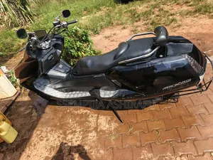 Yamaha 2013 Black