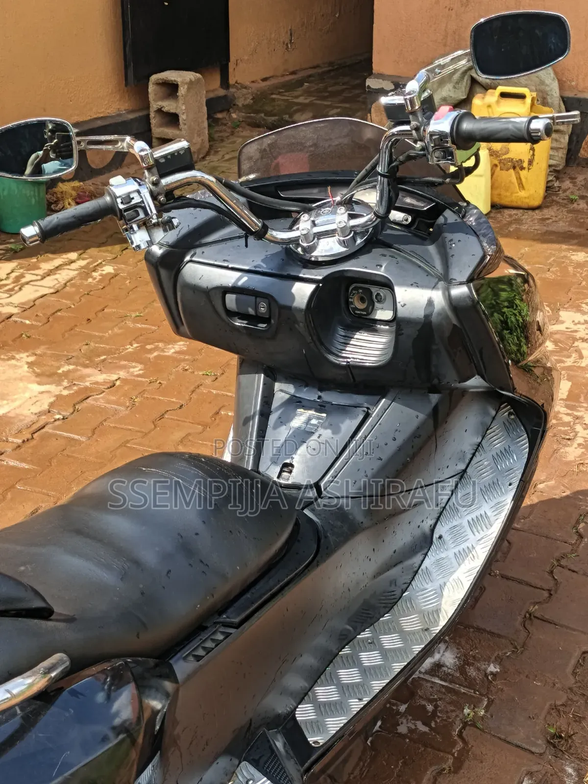 Yamaha 2013 Black