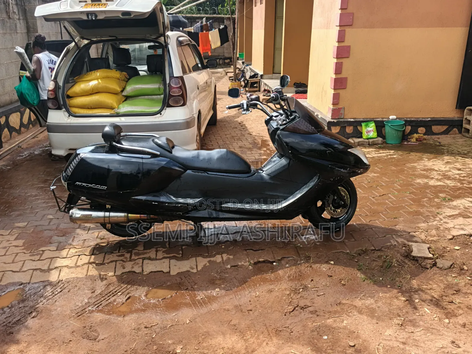 Yamaha 2013 Black
