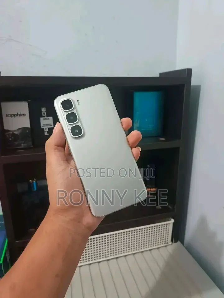 New Infinix Hot 60 Pro+ 256 GB Gray