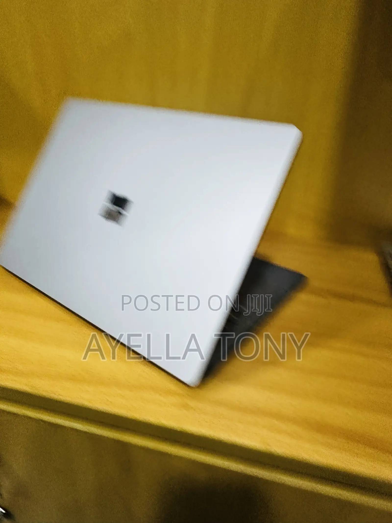 New Laptop Microsoft Surface Laptop 5 8GB Intel Core i7 SSD 256GB