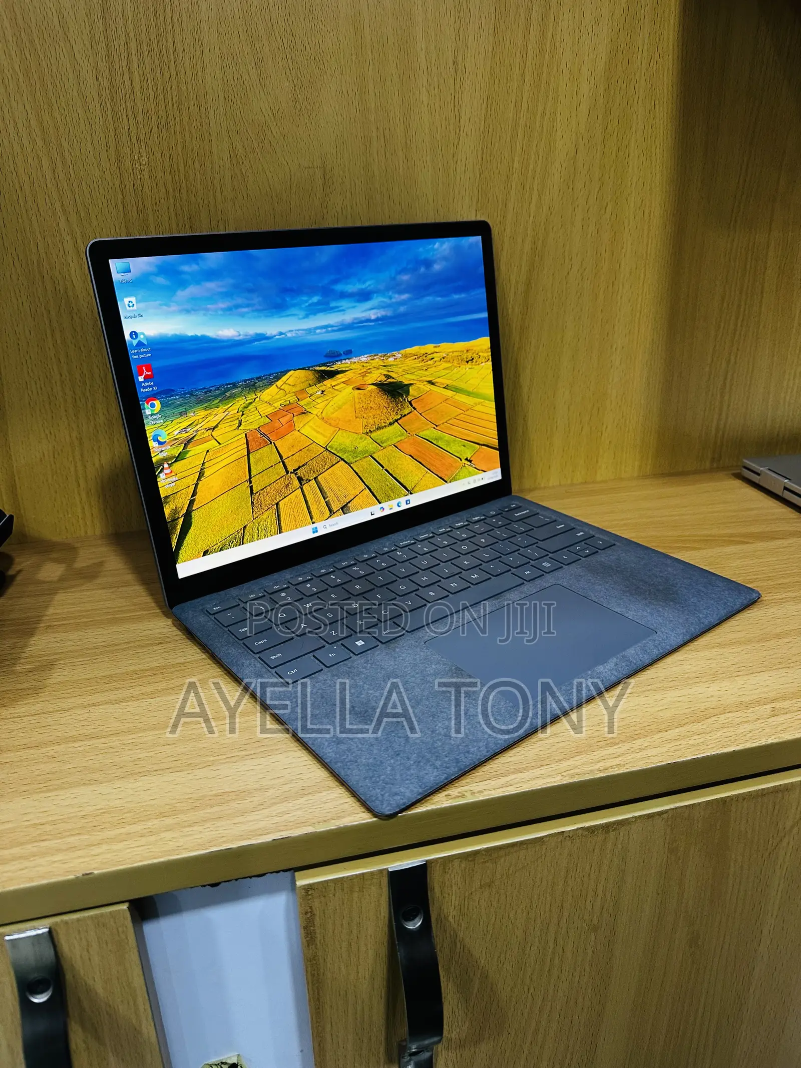 New Laptop Microsoft Surface Laptop 5 8GB Intel Core i7 SSD 256GB
