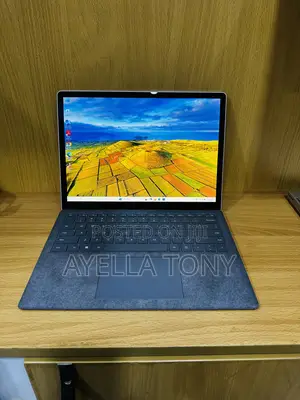 New Laptop Microsoft Surface Laptop 5 8GB Intel Core i7 SSD 256GB