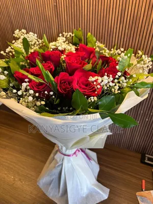 Surprise Fresh Flower Bouquet for Lovers