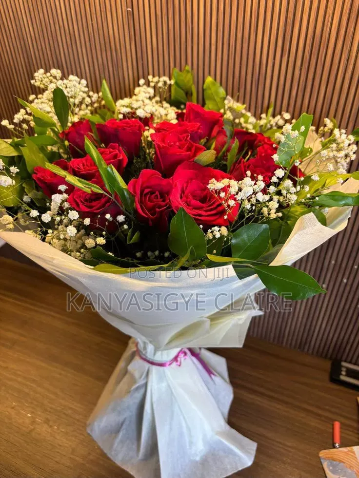 Surprise Fresh Flower Bouquet for Lovers