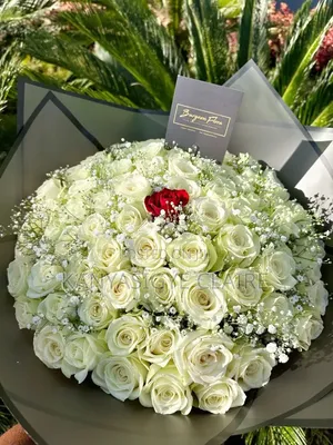 Surprise Fresh Flower Bouquet for Lovers