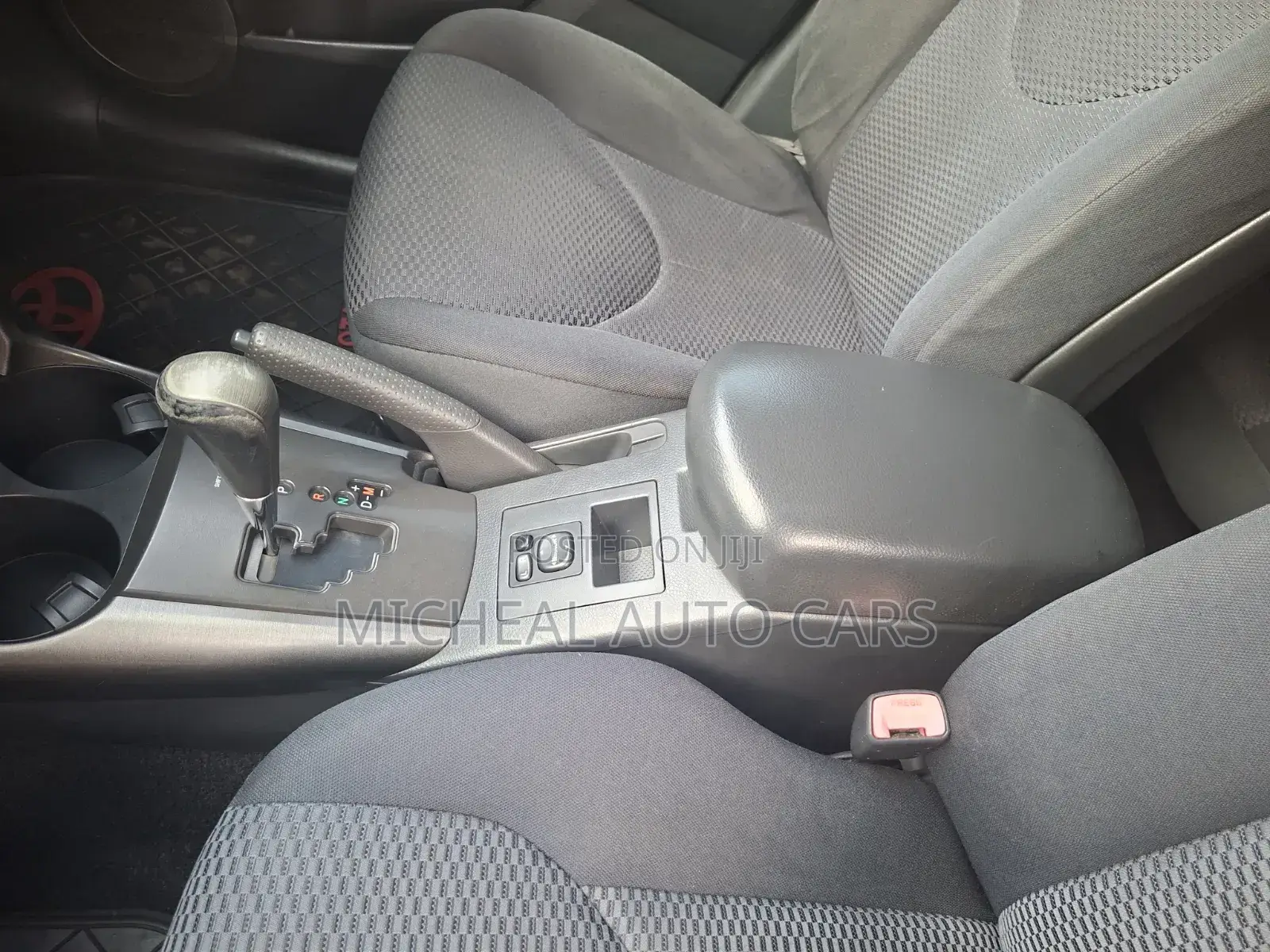 Toyota RAV4 2010 Black
