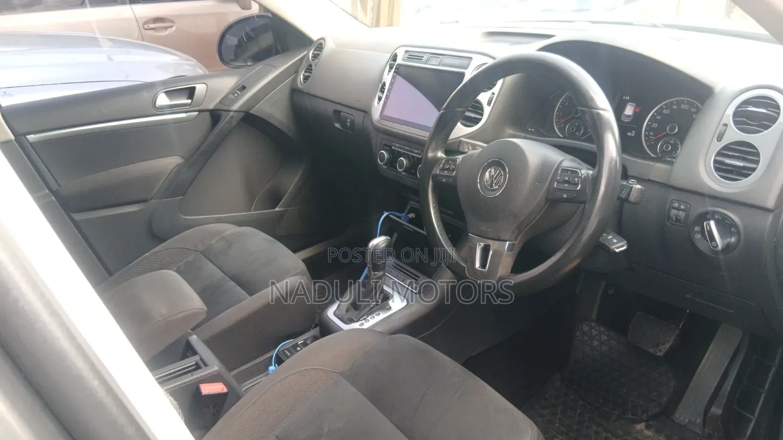 Volkswagen Tiguan 2010 Gray