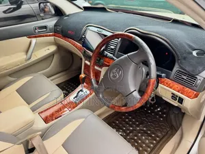 Toyota Premio 2006 Gold