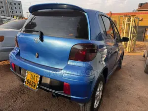 Toyota Vitz 1.3 FWD 5dr 2000 Blue