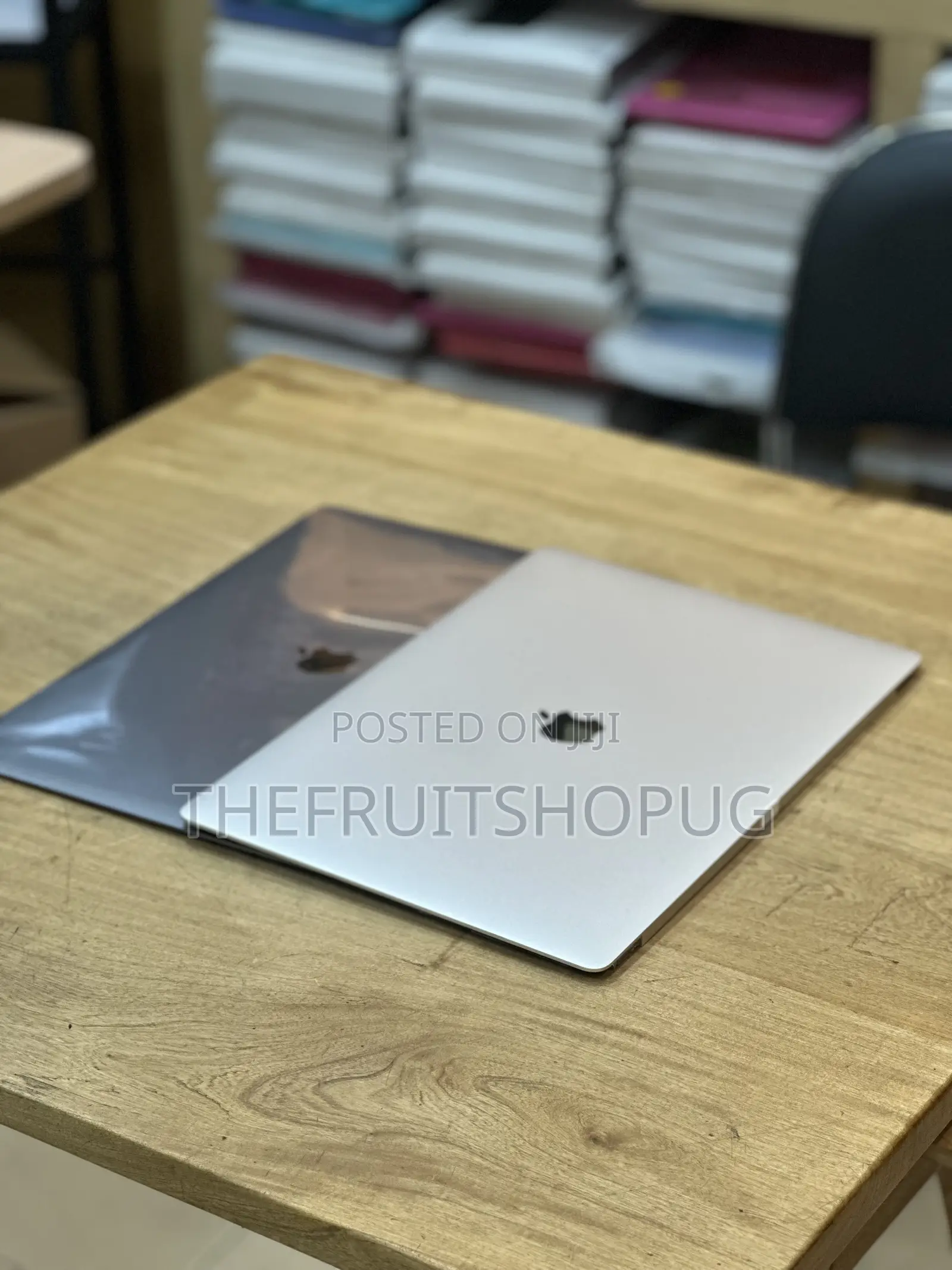 New Laptop Apple MacBook Pro 8GB Intel Core i7 SSD 128GB