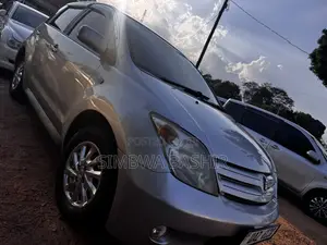 Toyota IST 2006 Silver