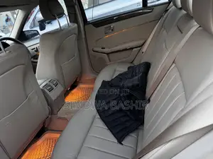 Mercedes-Benz E300 2010 Black