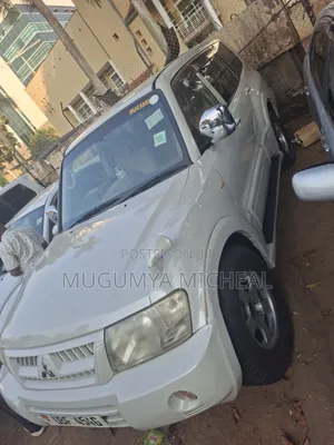 Mitsubishi Pajero 2006 White