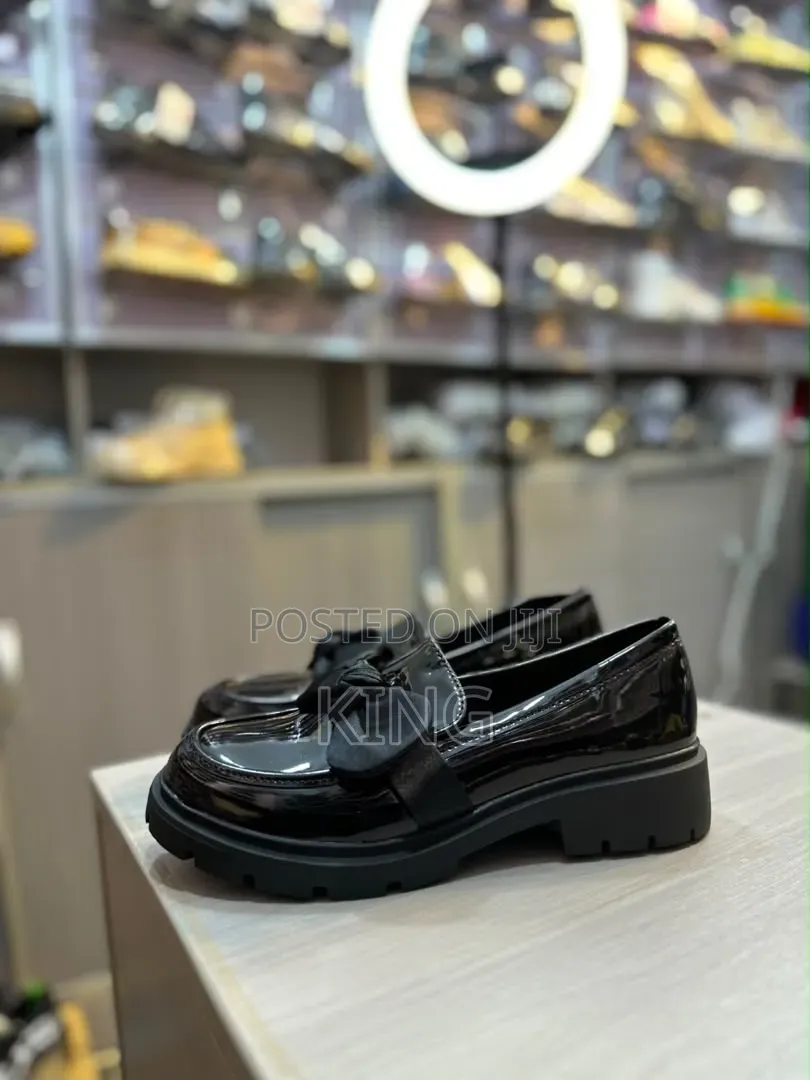 Stylish Black Patent Platform Loafers