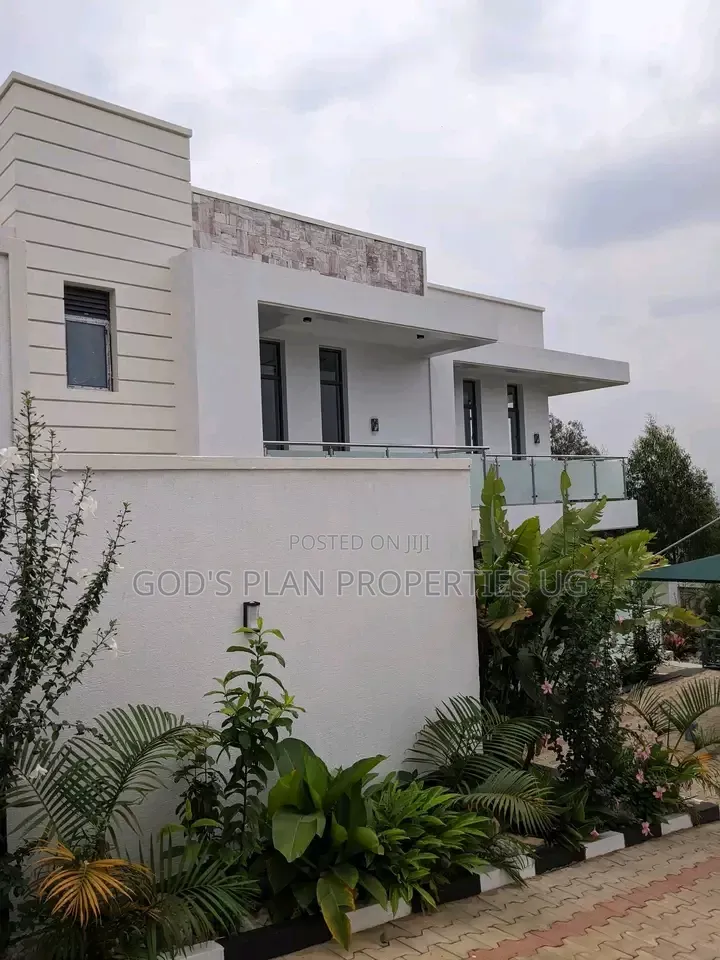 4bdrm Duplex in Munyonyo Estate, Central Division for rent