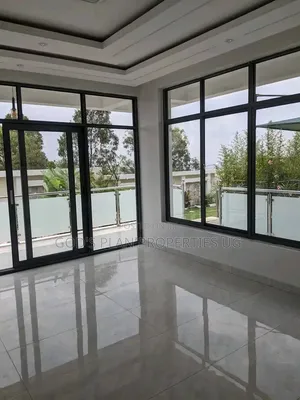 4bdrm Duplex in Munyonyo Estate, Central Division for rent