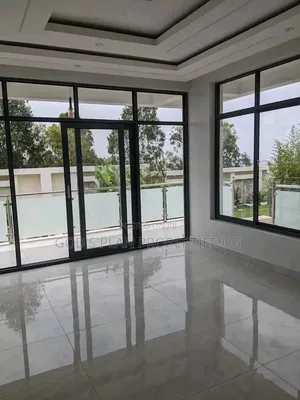 4bdrm Duplex in Munyonyo Estate, Central Division for rent