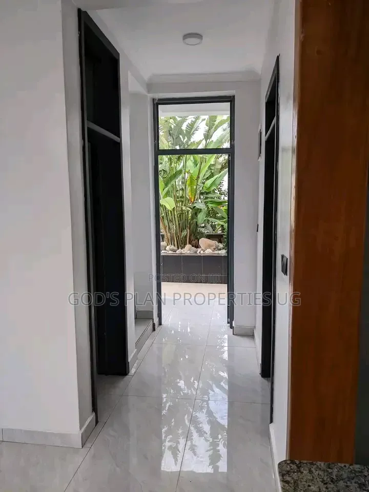 4bdrm Duplex in Munyonyo Estate, Central Division for rent