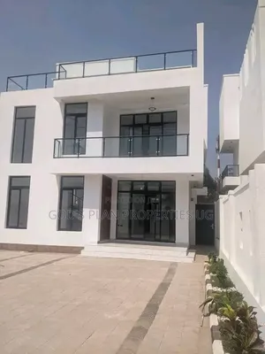 4bdrm Duplex in Buziga, Central Division for rent