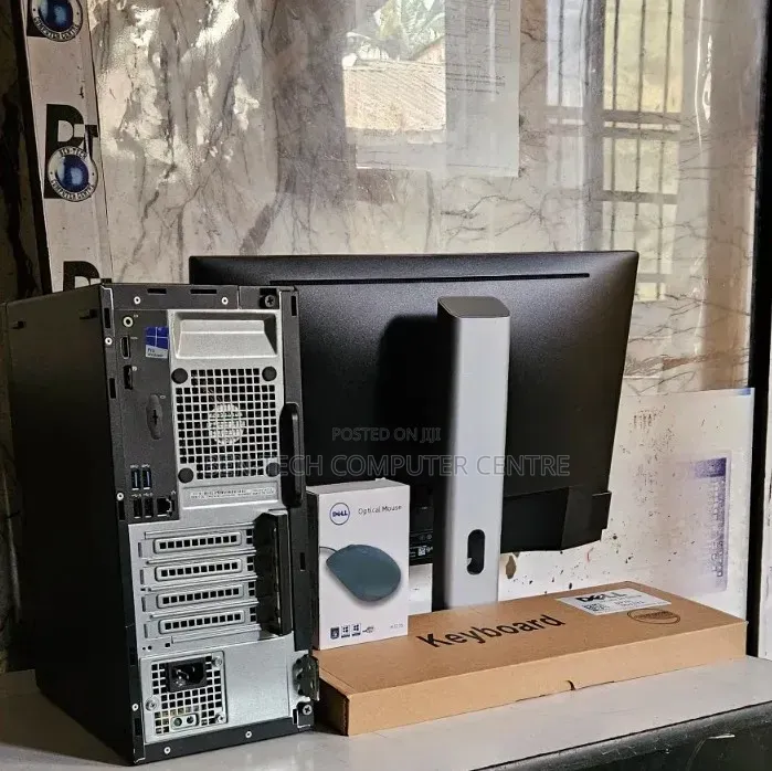 Desktop Computer Dell OptiPlex 3050 4GB Intel Core i5 HDD 500GB