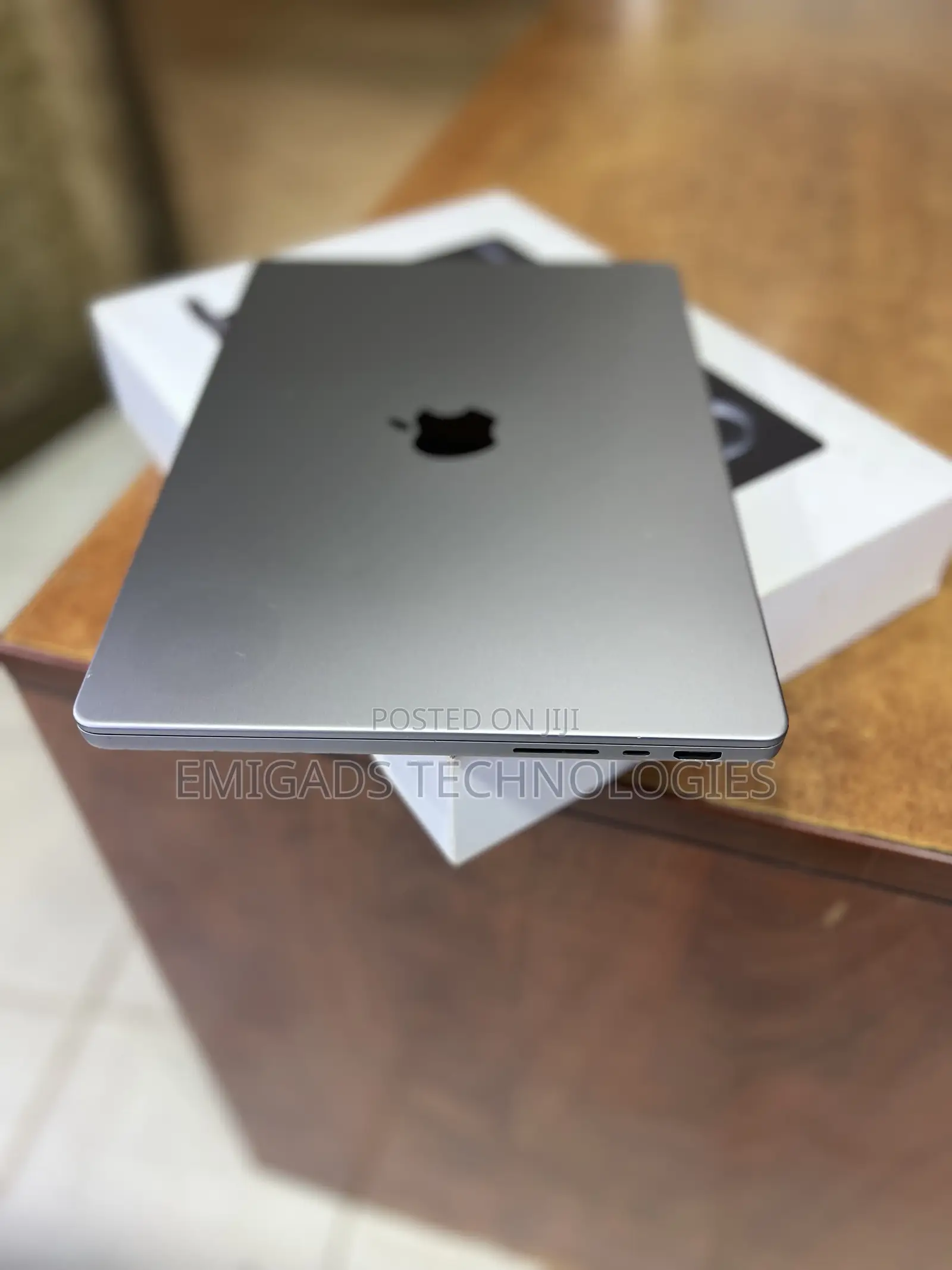 Laptop Apple MacBook Pro 16GB Intel Core M SSHD (Hybrid) 512GB