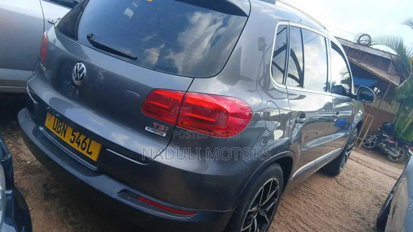 Volkswagen Tiguan 2010 Gray