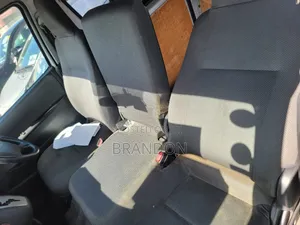 Toyota HiAce 2011 Silver