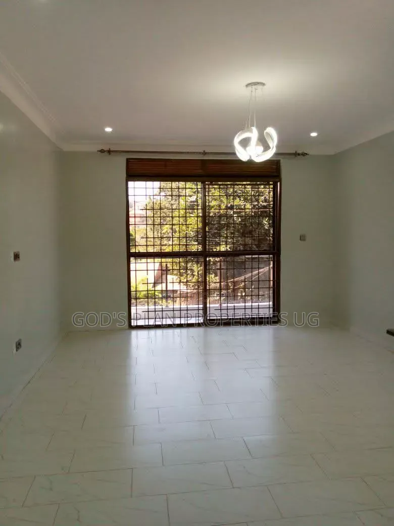 3bdrm Apartment in Mbuya Estate, Central Division for rent