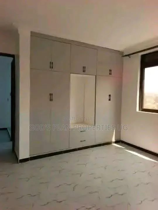 3bdrm Apartment in Mbuya Estate, Central Division for rent
